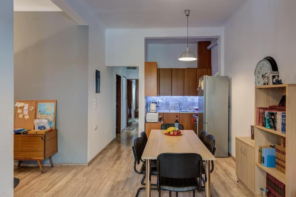 Renovated, Open And Functional Old City House イラクリオン エクステリア 写真