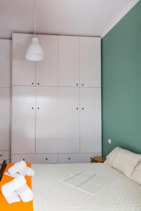 Renovated, Open And Functional Old City House イラクリオン エクステリア 写真